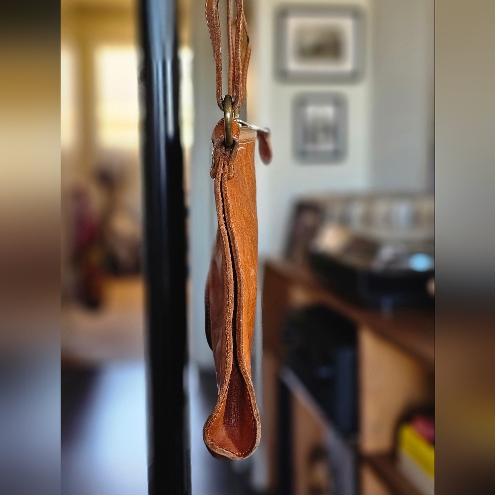 Il Bisonte Vintage Tan Leather Crossbody Bag - Picture 11 of 12